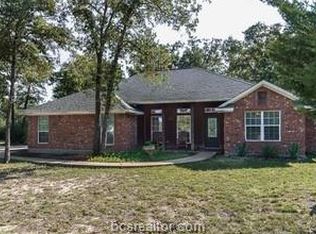 8400 Riley Rd, Bryan, TX 77808