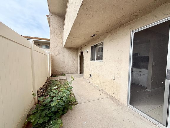 2nd image of 1250 E Shaw Ave APT 122