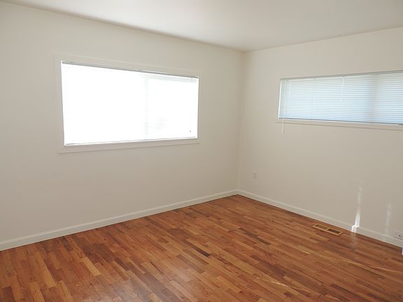 2nd image of 6703 S 122nd St
