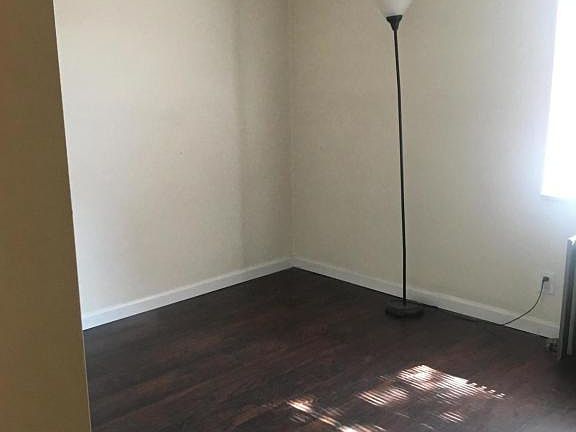 4th image of 230 Hylan Blvd