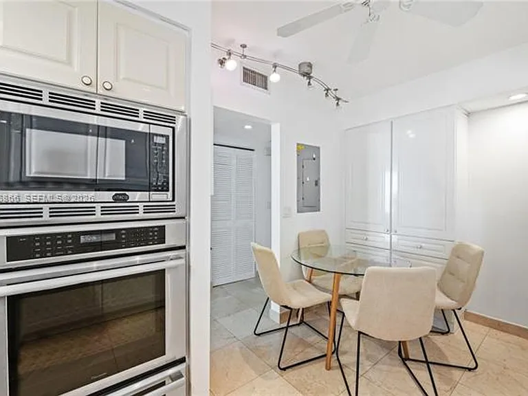 8925 Collins Ave #9J — Photo 15