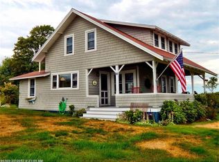 35 Thorburn Cottages Rd, Harpswell, ME 04079