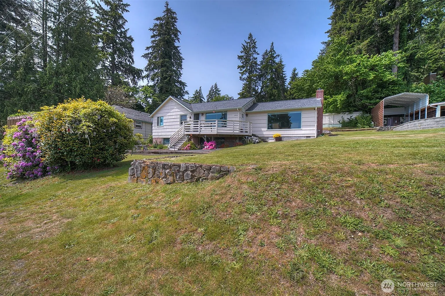 5731 Madrona Avenue NE photo 1