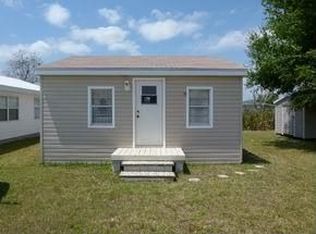 1562 Hunter Rd, Okeechobee, FL 34974
