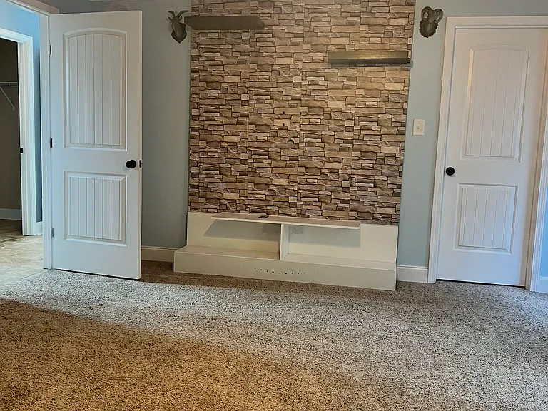 650 Fox Hound Dr — Photo 3