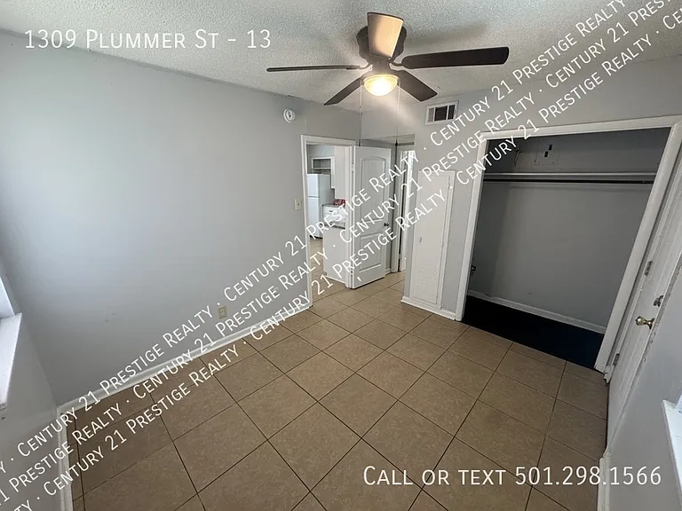 1309 Plummer Dr #13 — Photo 6