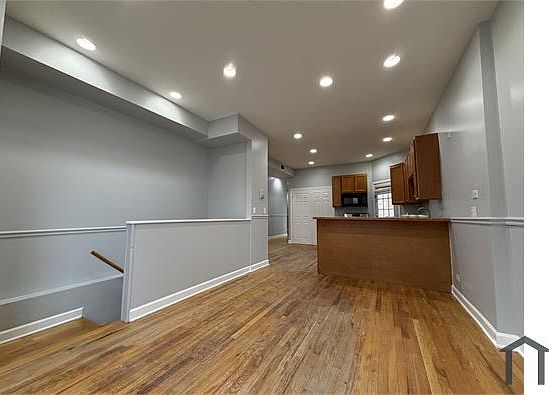 1st image of 5040 S Calumet Ave APT 1N