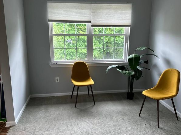 800 Old Springfield Ave APT 16