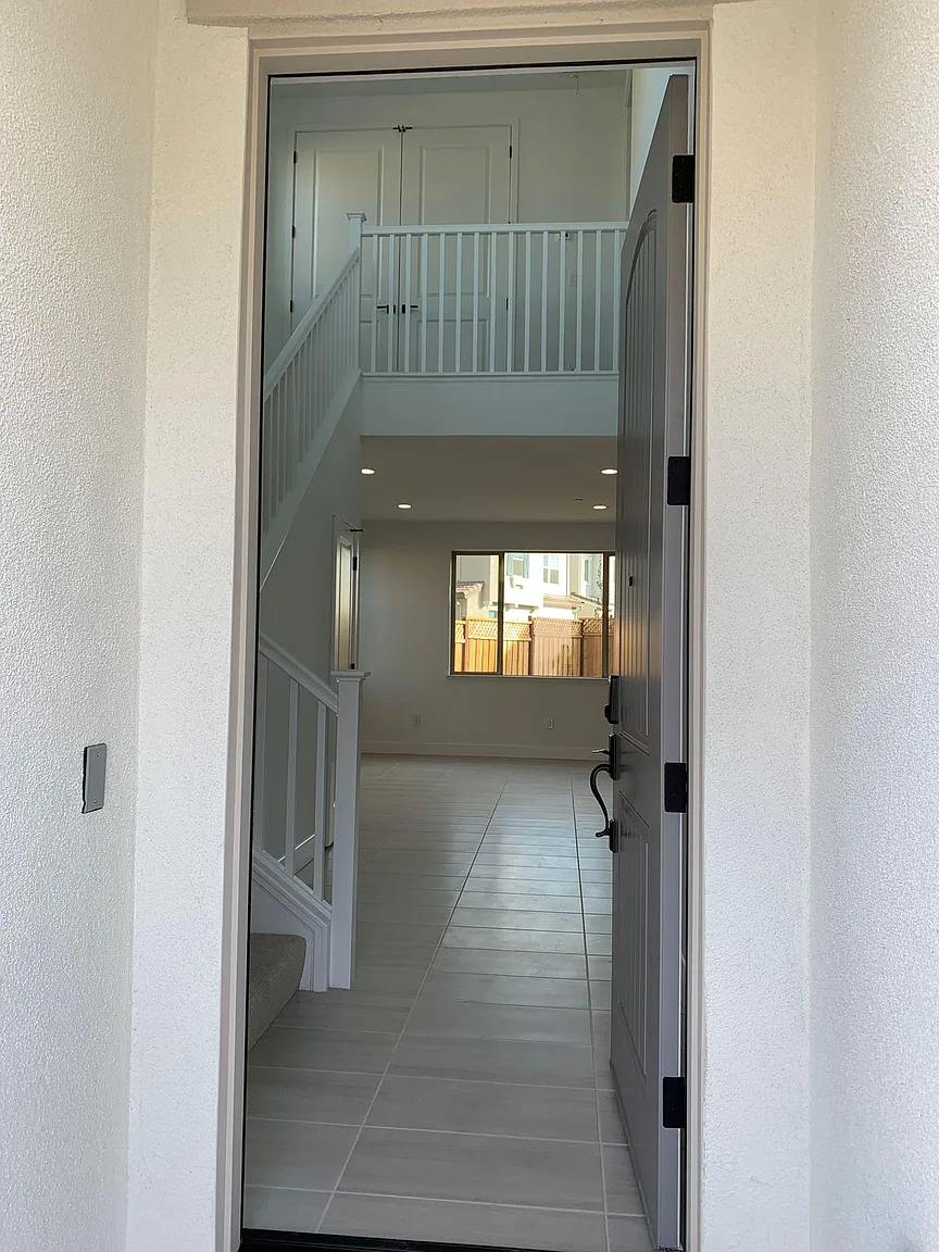 548 E Fuschia Way photo 1