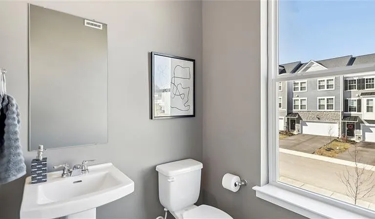 765 Olivia St — Photo 16