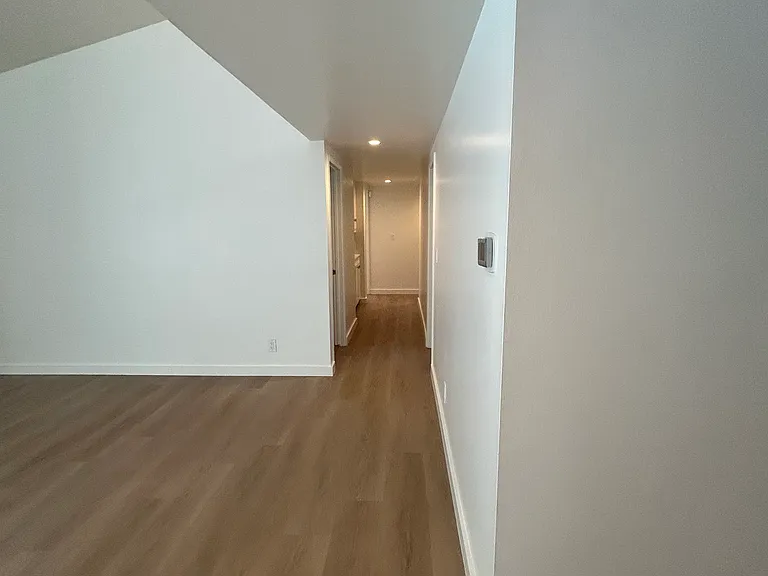 24246 Hatteras St — Photo 7