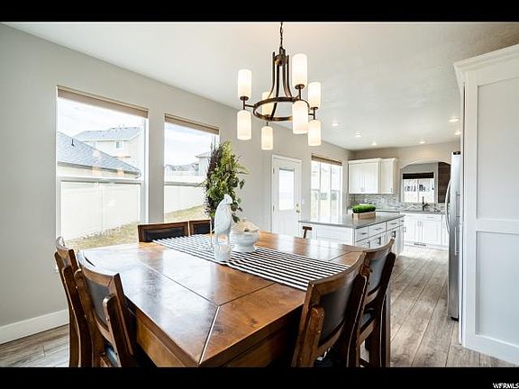 5th image of 2227 S Chestnut Cir