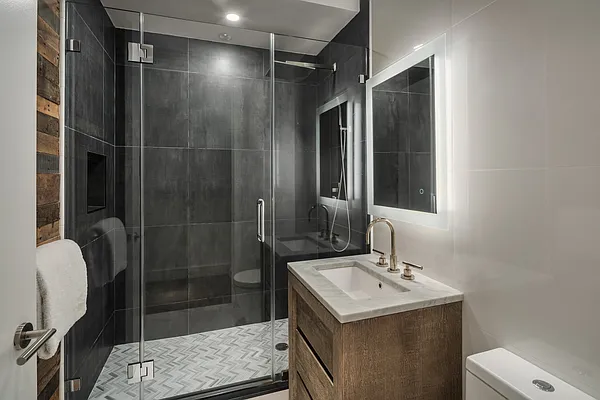 Rented by Douglas Elliman | media 20