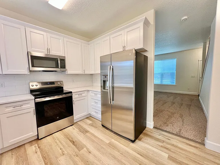 16775 NE Halsey St — Photo 5