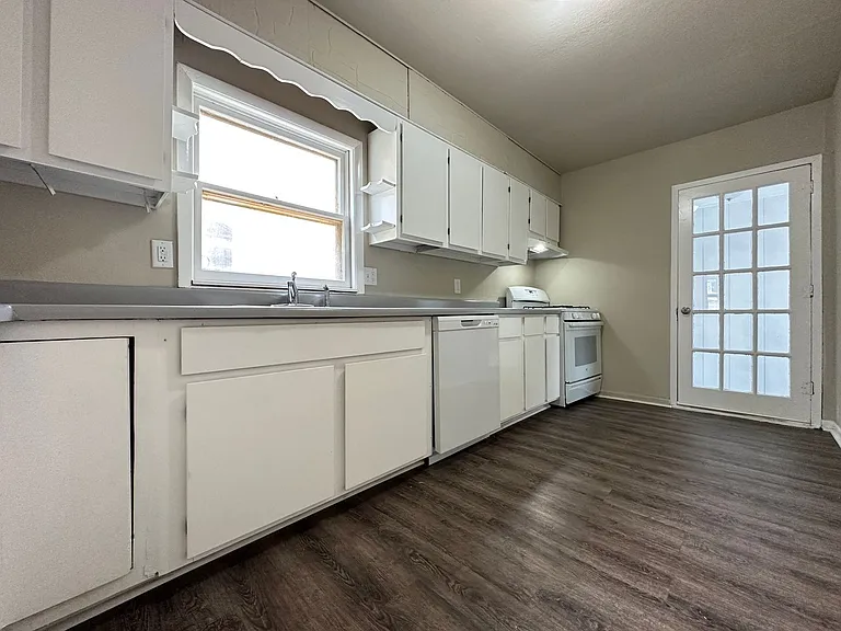 1408 Euclid Ave — Photo 4