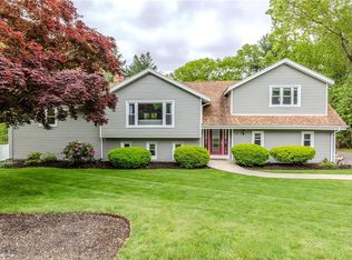 3 Blue Spruce Dr, Coventry, RI 02816