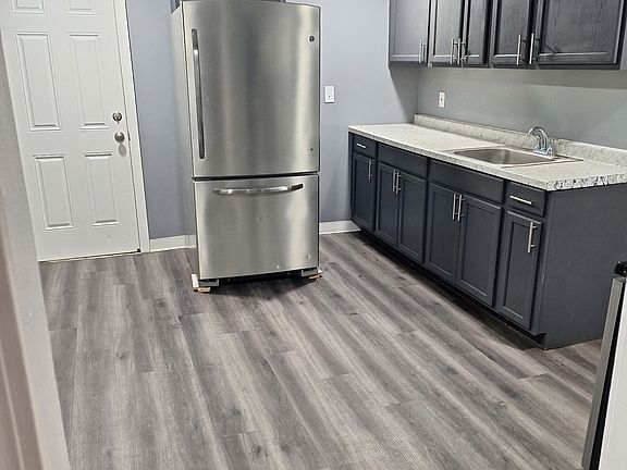 2nd image of 197 Tremont St #2