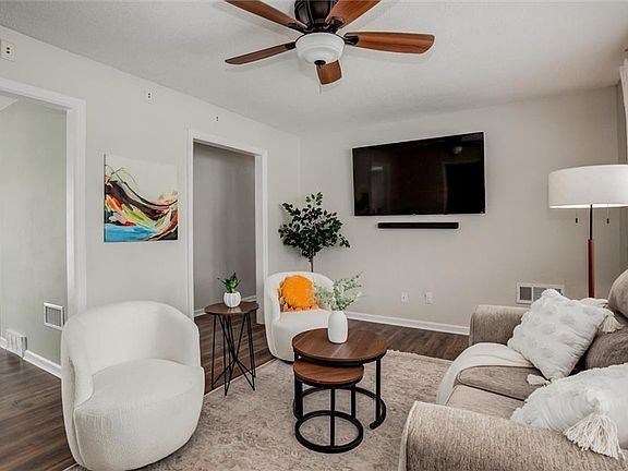 2nd image of 8119 Antioch Rd