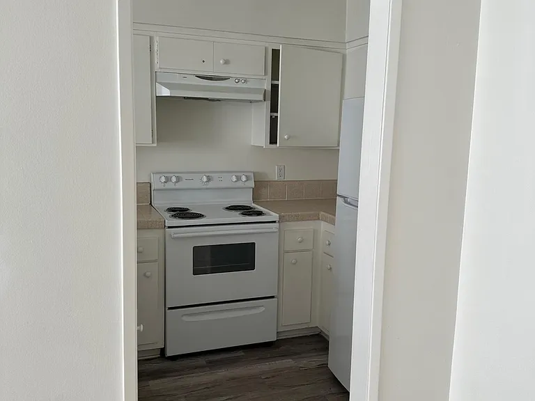 3667 Dunn Dr — Photo 11