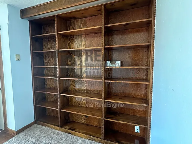 1502 Franklin Ave — Photo 5