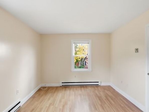 463 Pond St #3