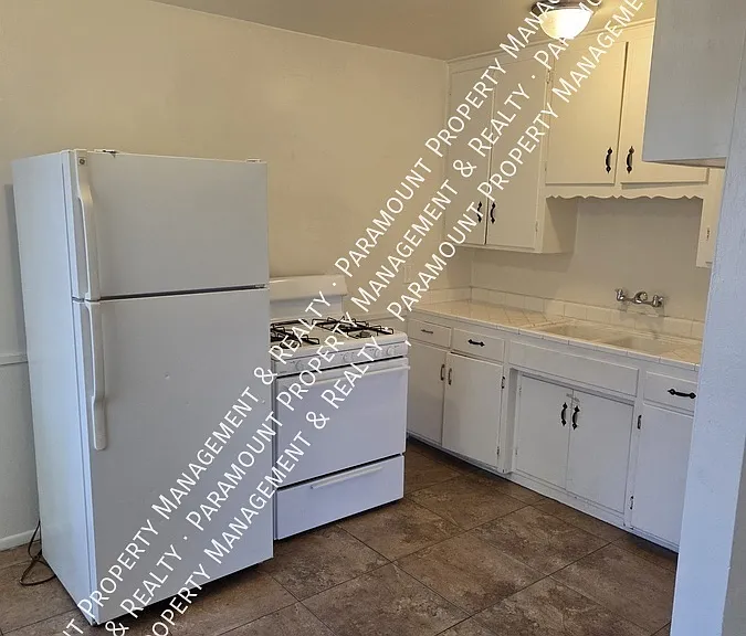 2610 E Glenrosa Ave #3 — Photo 5