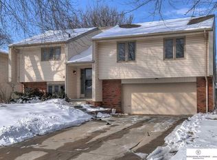 15934 Frances Cir, Omaha, NE 68130