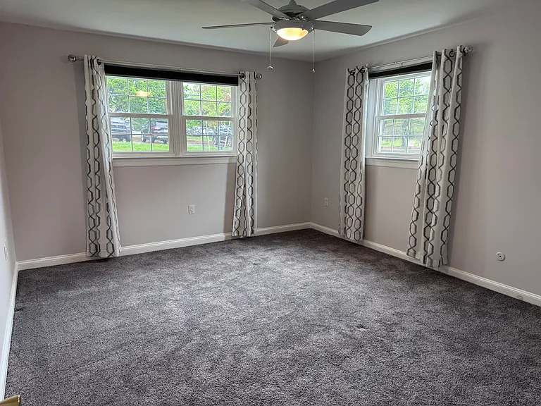 112 Yardley Cmns — Photo 12