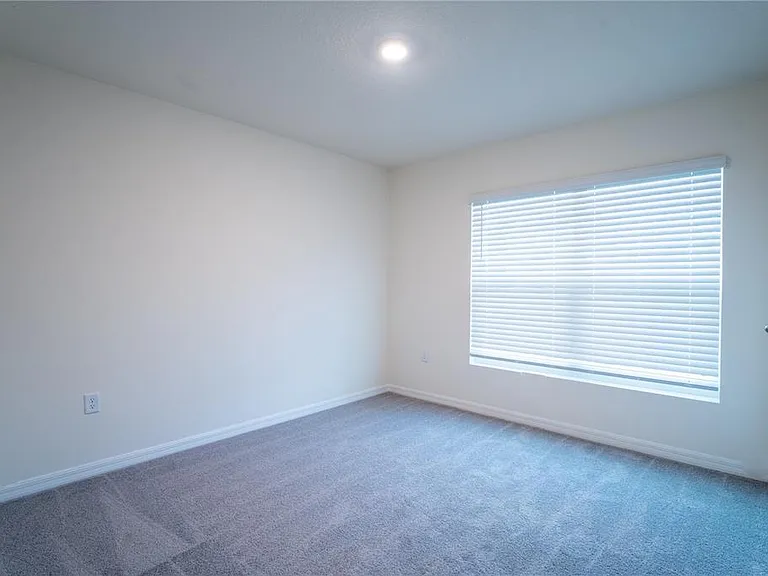 9206 Sapphire Creek Pl — Photo 5