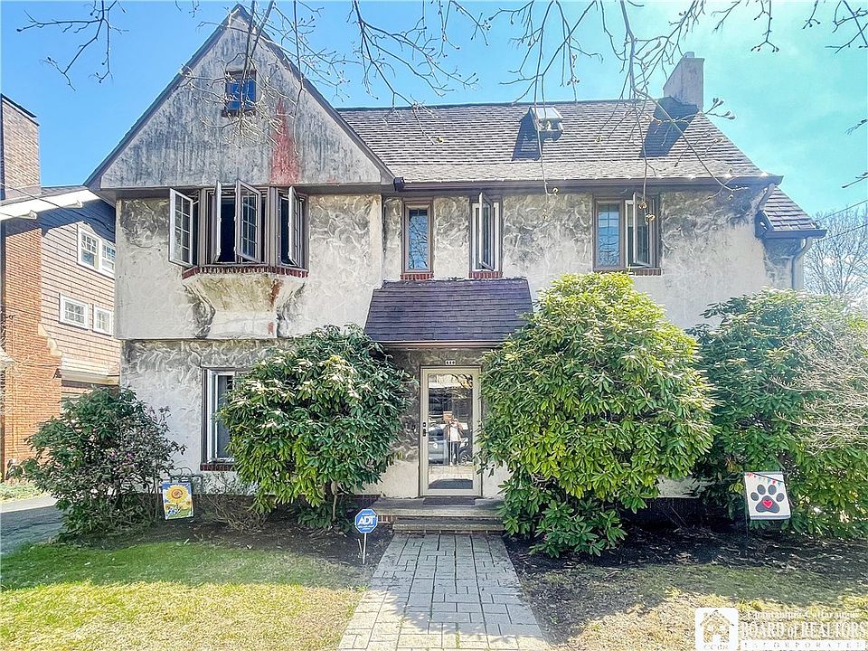 1st image of 410 Crossman St