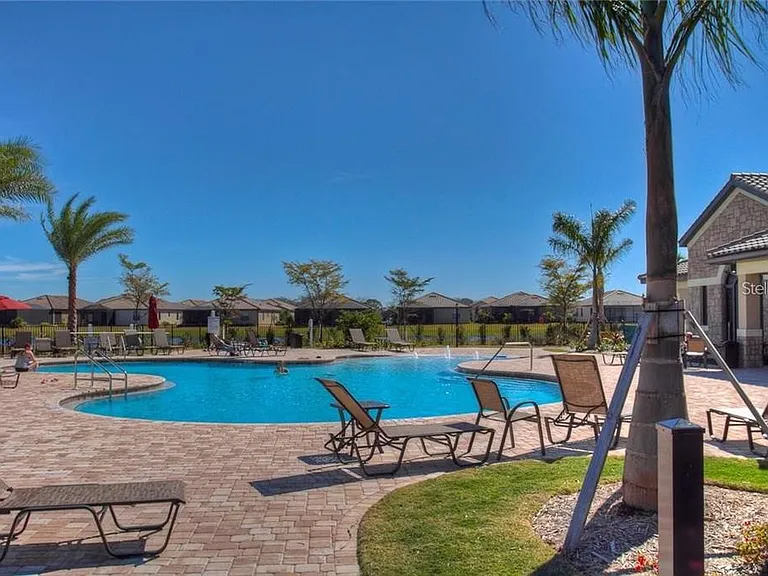 6627 Candlestick Dr — Photo 23