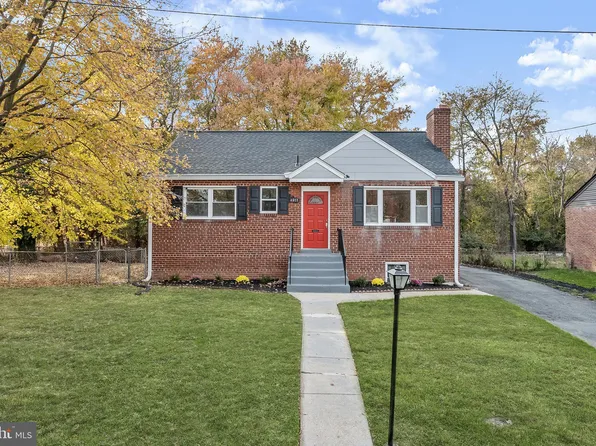 4911 Abbott Dr, Temple Hills, MD 20748