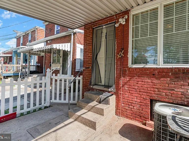 2172 Brookwood St — Photo 20