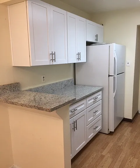 1952 Kennedy Dr #204 — Photo 19