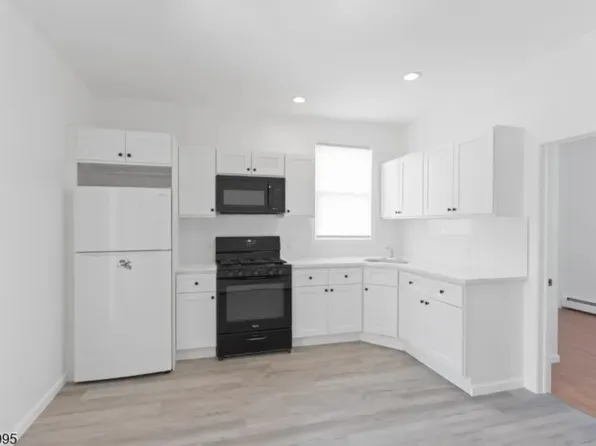 118 Ray St Floor 2, Garfield, NJ 07026