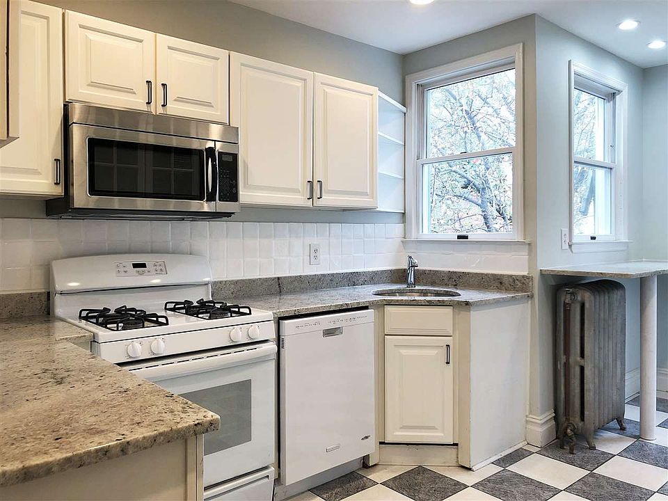 1st image of 236 Harrison Ave #2