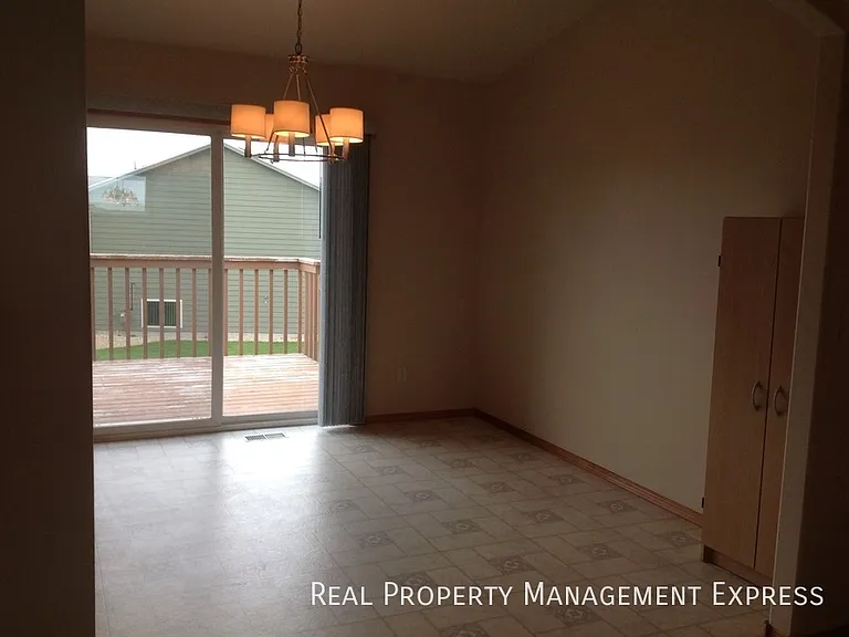 5901 S Mandy Ave — Photo 7