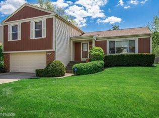 800 Chaucer Way, Buffalo Grove, IL 60089