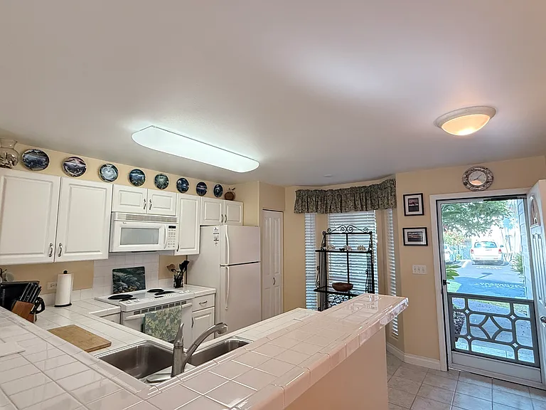 76-6081 Alii Dr #CC101 — Photo 3