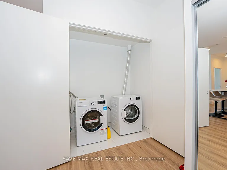 2485 Eglinton Ave W #402 — Photo 27
