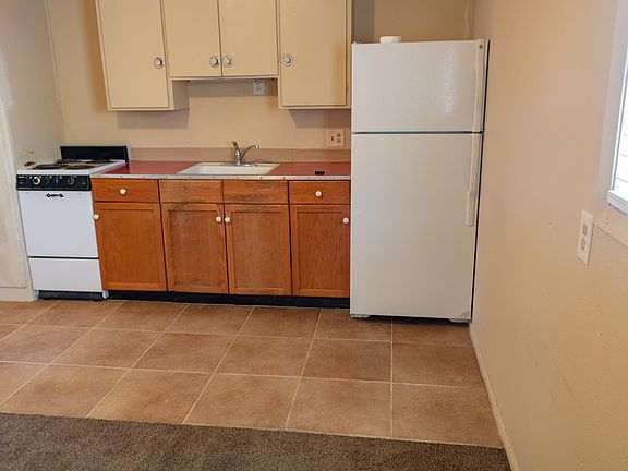 5th image of 305 W Main St #10712567