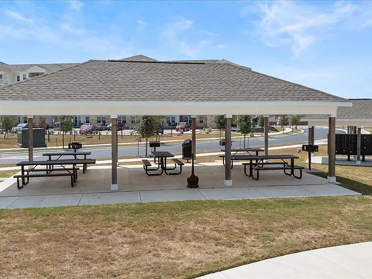 Legacy Square — Photo 40