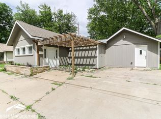 610 N 5th St, Manhattan, KS 66502