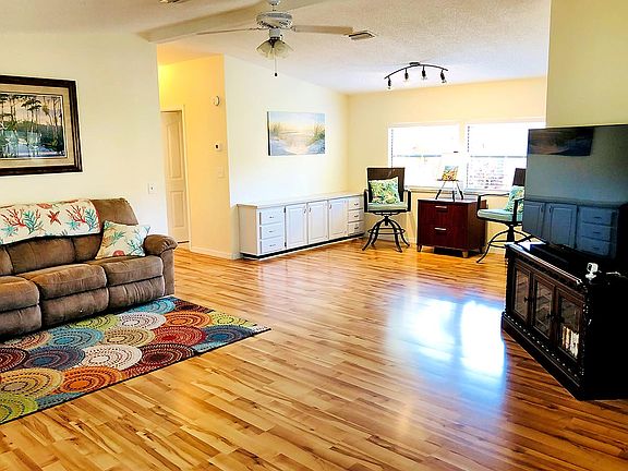 5th image of 4019 Avenida Del Tura #4019