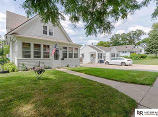 3324 N 53rd St, Omaha, NE 68104