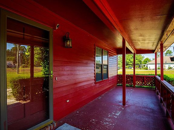 4th image of 41 Pinedale Cir