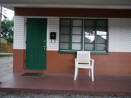 2nd image of 426 29th Ave N APT 7