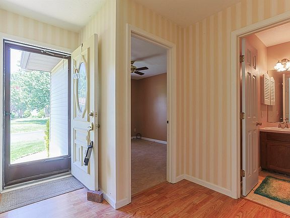 2nd image of 1870 Saint Michaels Ct