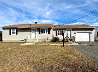 43 Lorimer St, Chicopee, MA 01013