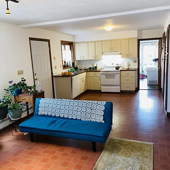 579 Bennington St #1 — Photo 2